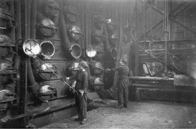 a pic of some gas burners but it looks industrial so makes a good techno music cover